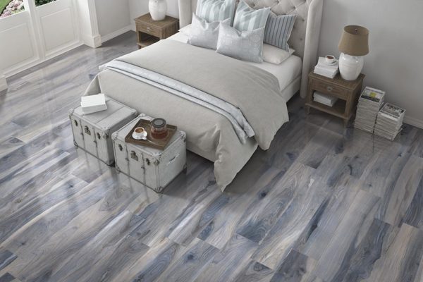 Wood look porcelain and tile